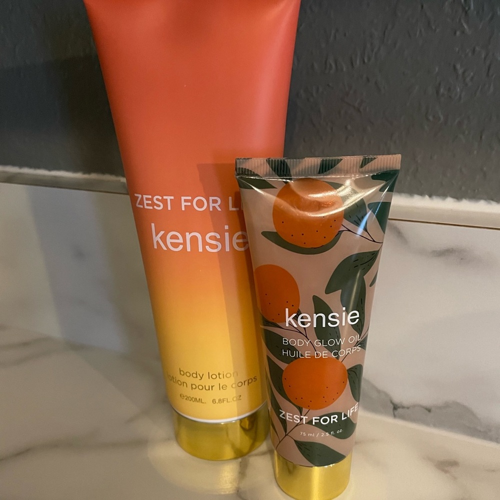 Body lotion and glow oil